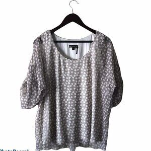 NWOT - Jane & John Sheer Tan/Ivory Hearts Blouse with an Ivory Tank Top